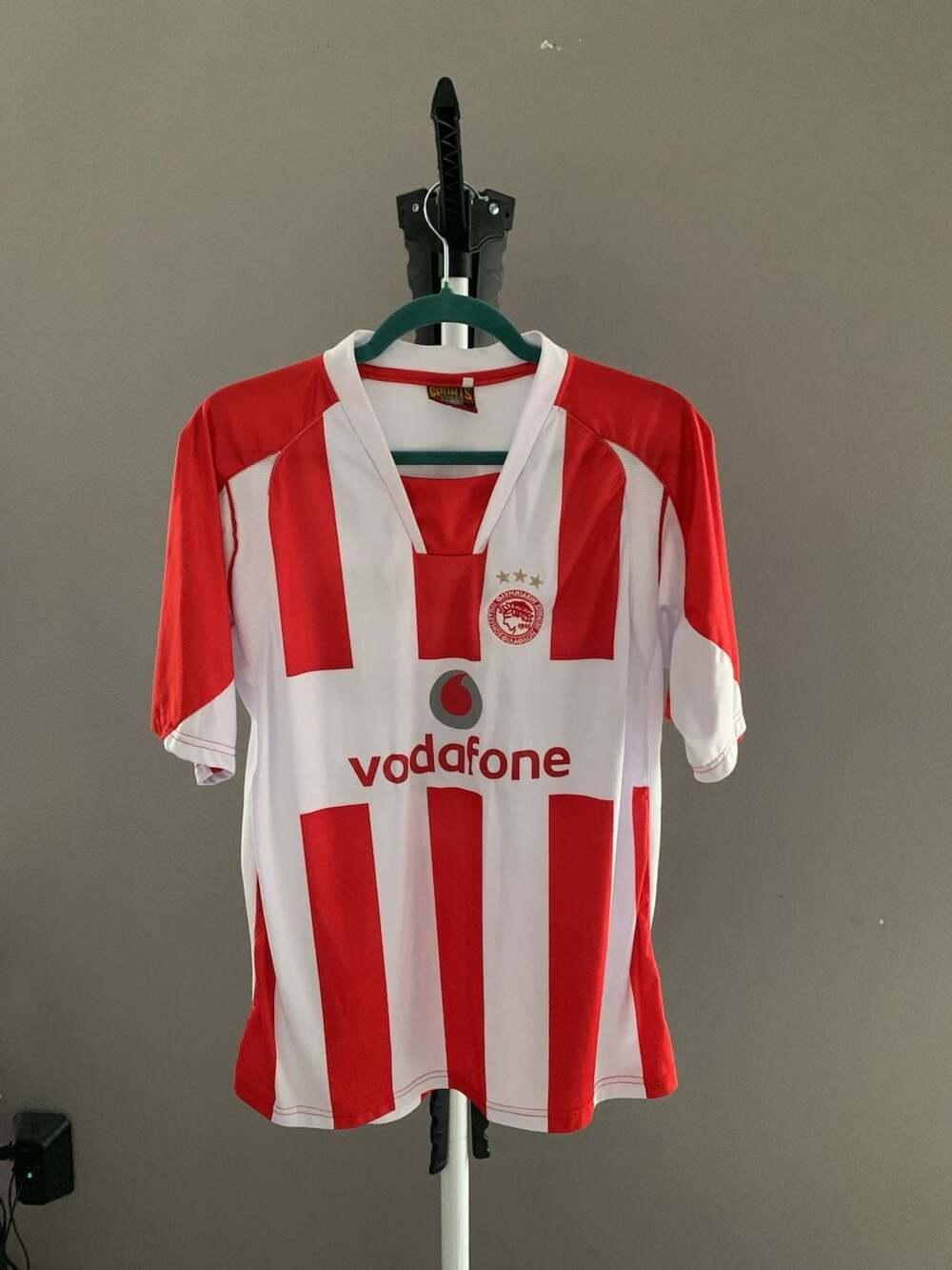 Olympiacos F.C. 2004-2005 Home Jersey #32 LuaLua Vodafone - Picture 1 of 8
